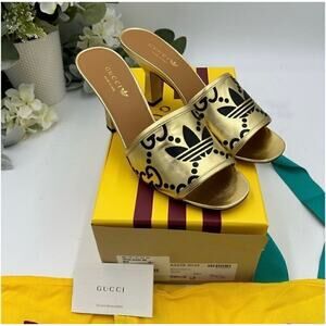 Women's Gucci X Adidas, slide sandals, size 39.5 made in Italy